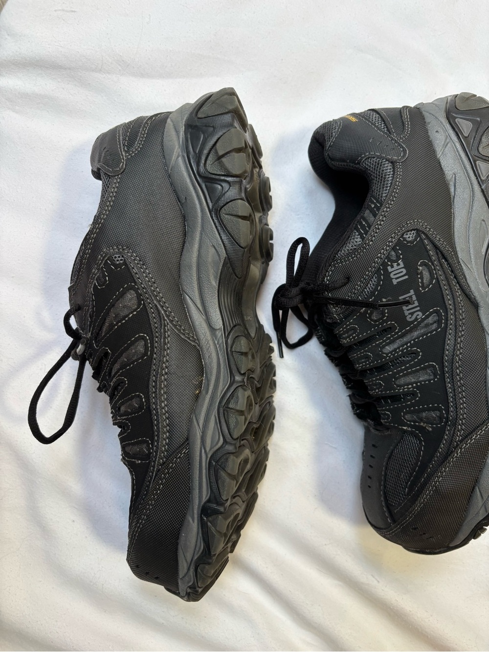 Skechers Men's Black and Gray Athletic Safety Sneakers - Picture 4 of 8